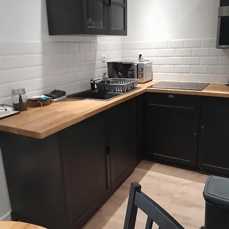 Au Dela Des Remparts * Montreuil (Pas-de-Calais)