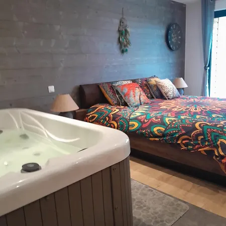 Holiday home Au Dela Des Remparts *