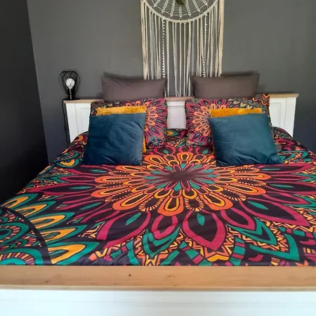 Au Dela Des Remparts Montreuil (Pas-de-Calais)