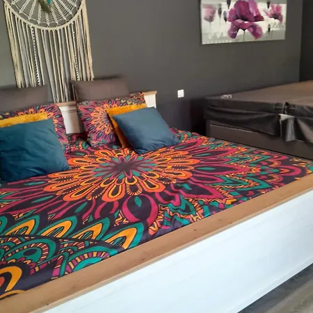 Au Dela Des Remparts