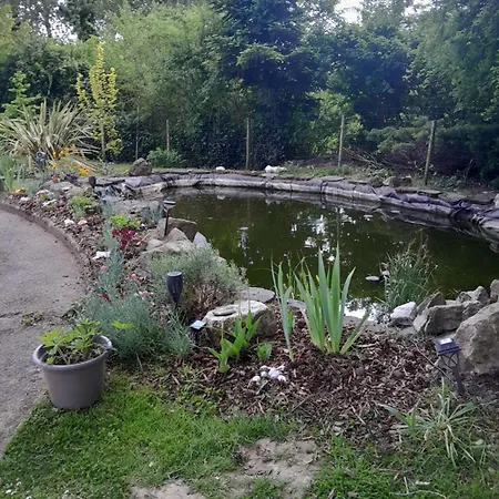 Au Dela Des Remparts Vakantiehuis *