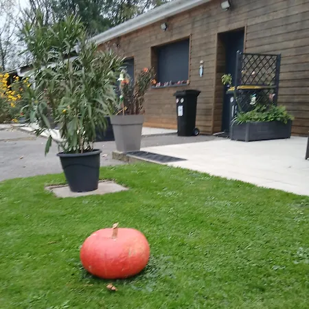 Au Dela Des Remparts Vakantiehuis *