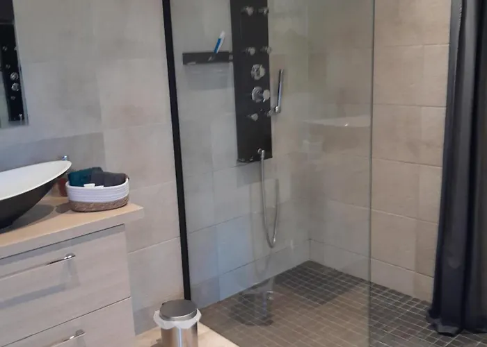 Au Delà Des Remparts * Montreuil (Pas-de-Calais)