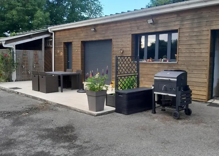 Au Delà Des Remparts * Montreuil (Pas-de-Calais)